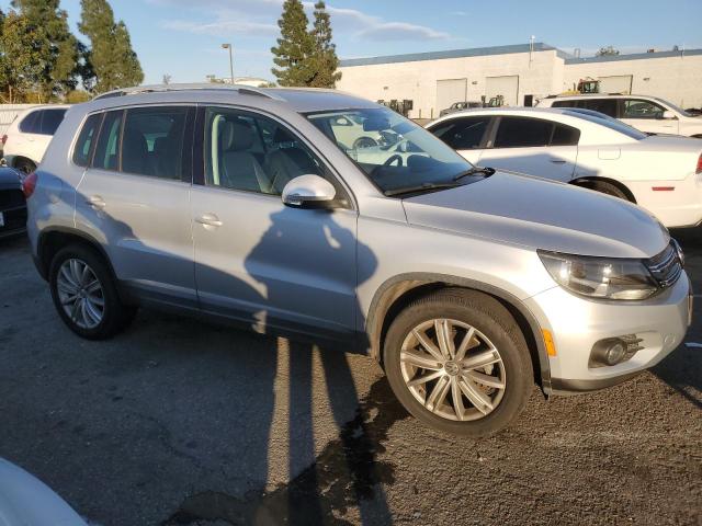  VOLKSWAGEN TIGUAN 2012 Srebrny