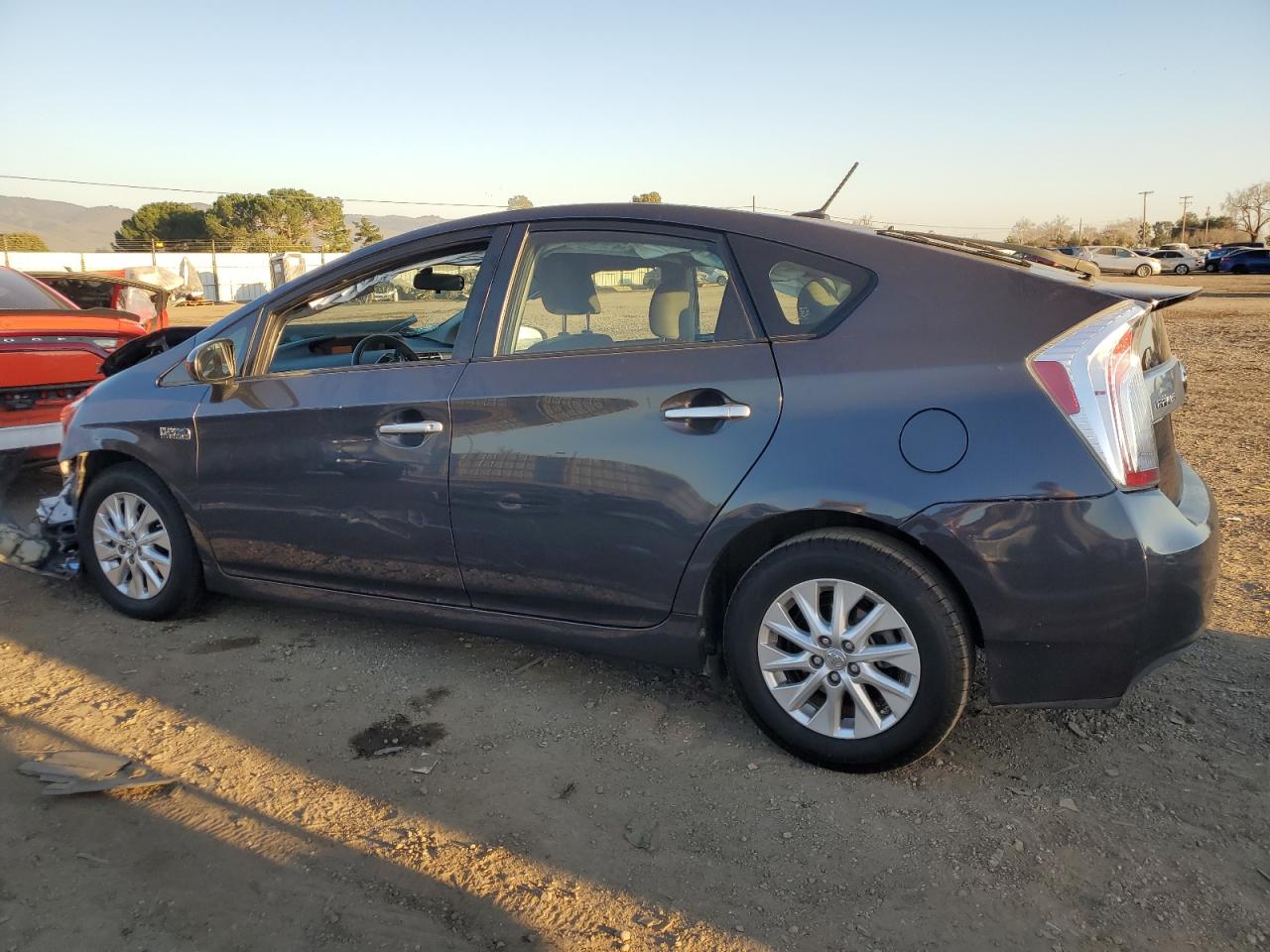 2014 Toyota Prius - Image 2