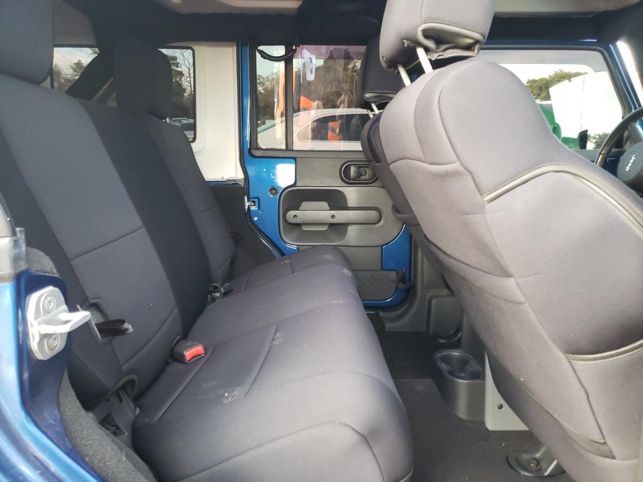 2010 Jeep Wrangler - Image 10