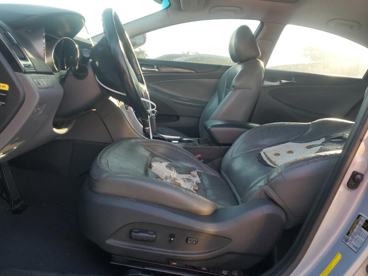 2014 Hyundai Sonata - Image 7