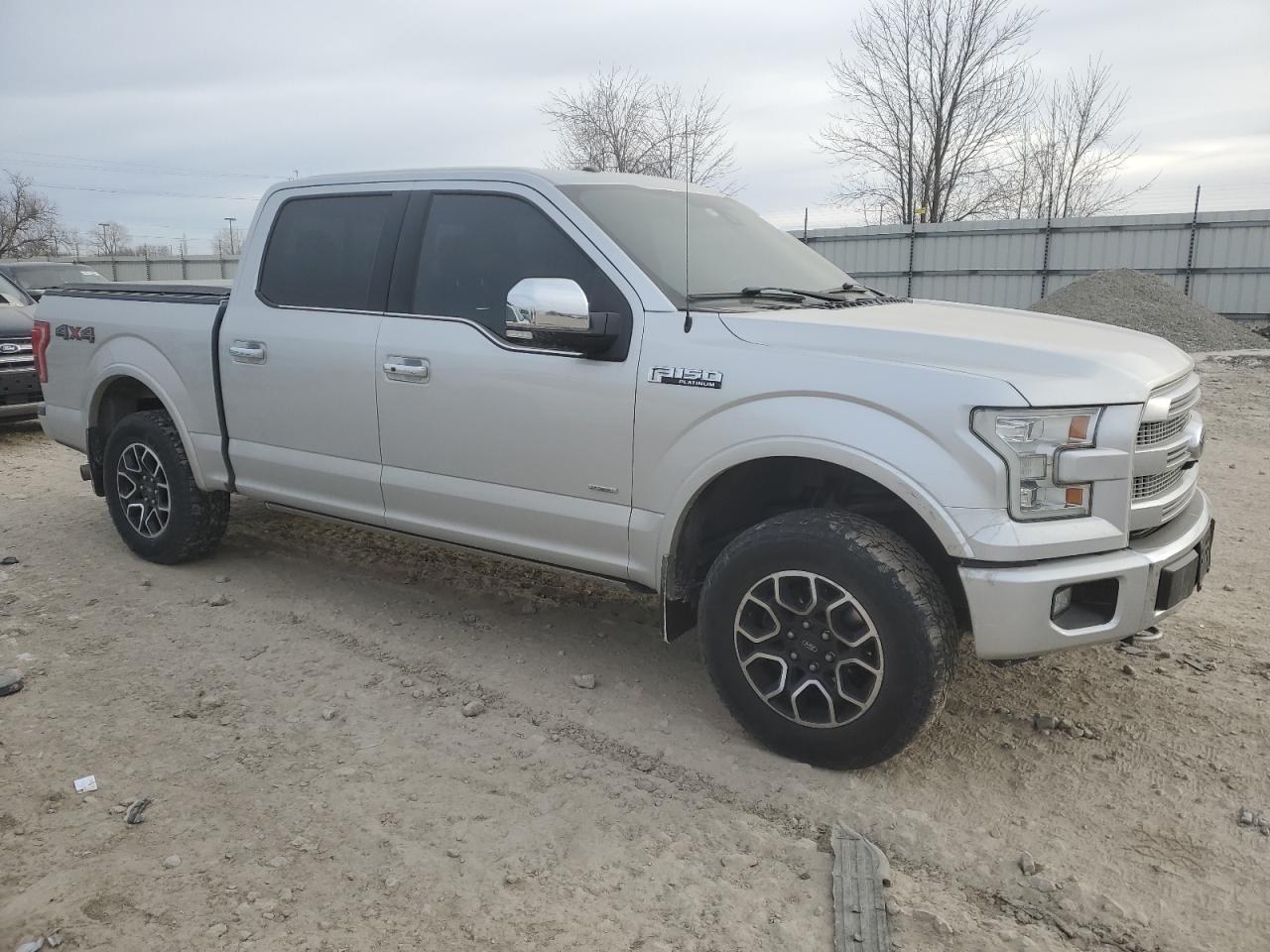 VIN 1FTEW1EG5FFC12821 2015 FORD F-150 no.4