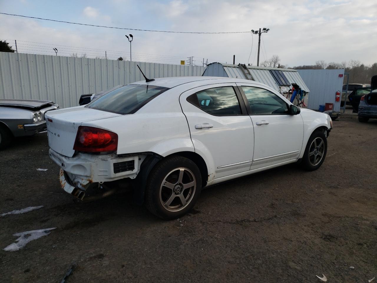 2013 Dodge Avenger - Image 3