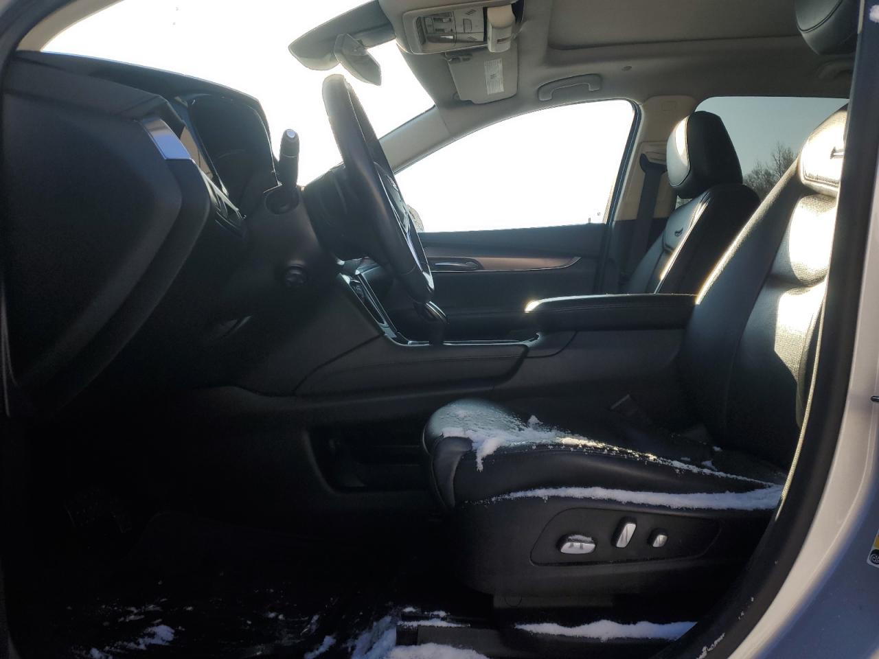 2018 Cadillac XT5 - Image 7