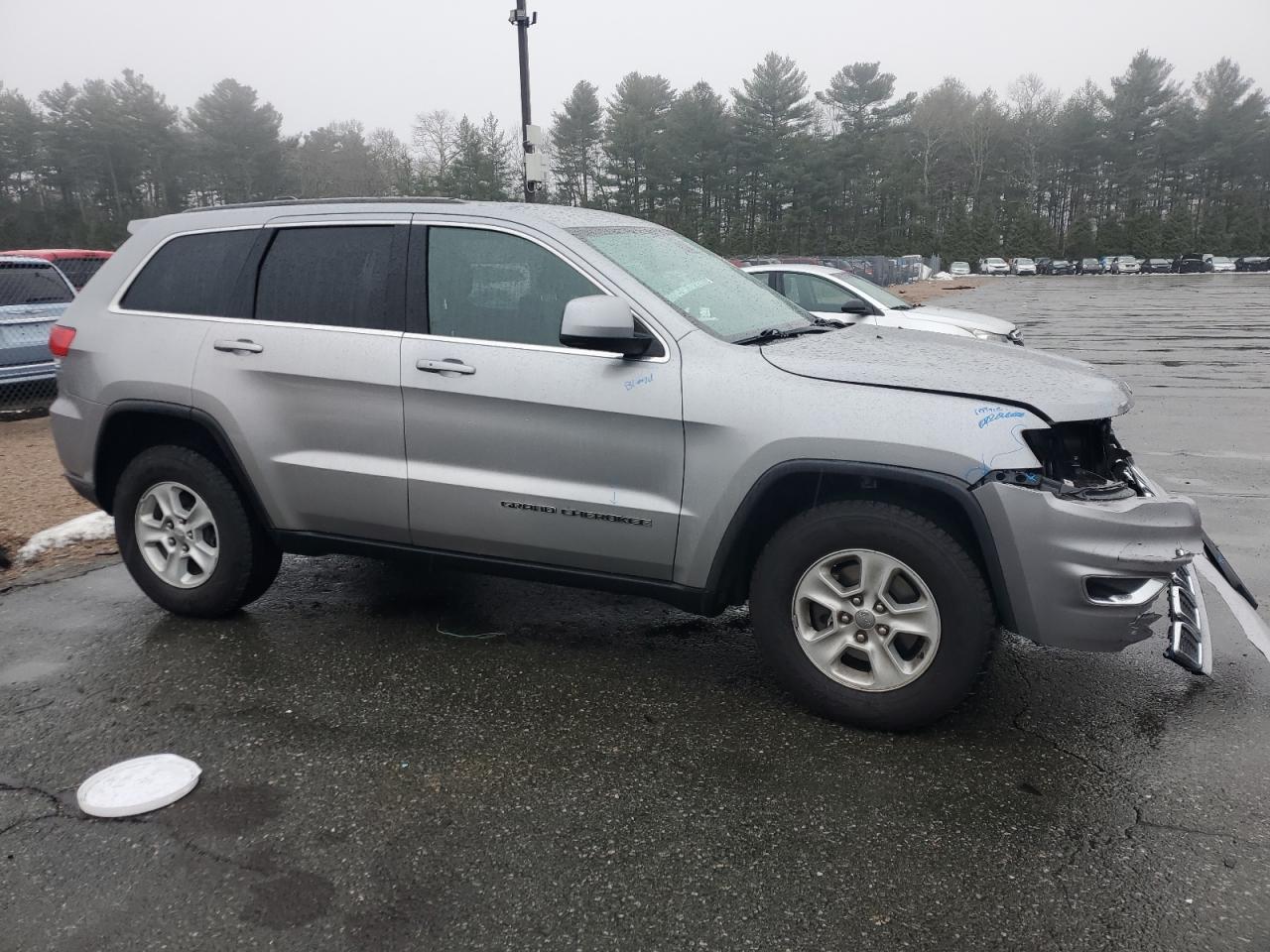 2017 Jeep Grand Cherokee - Image 4