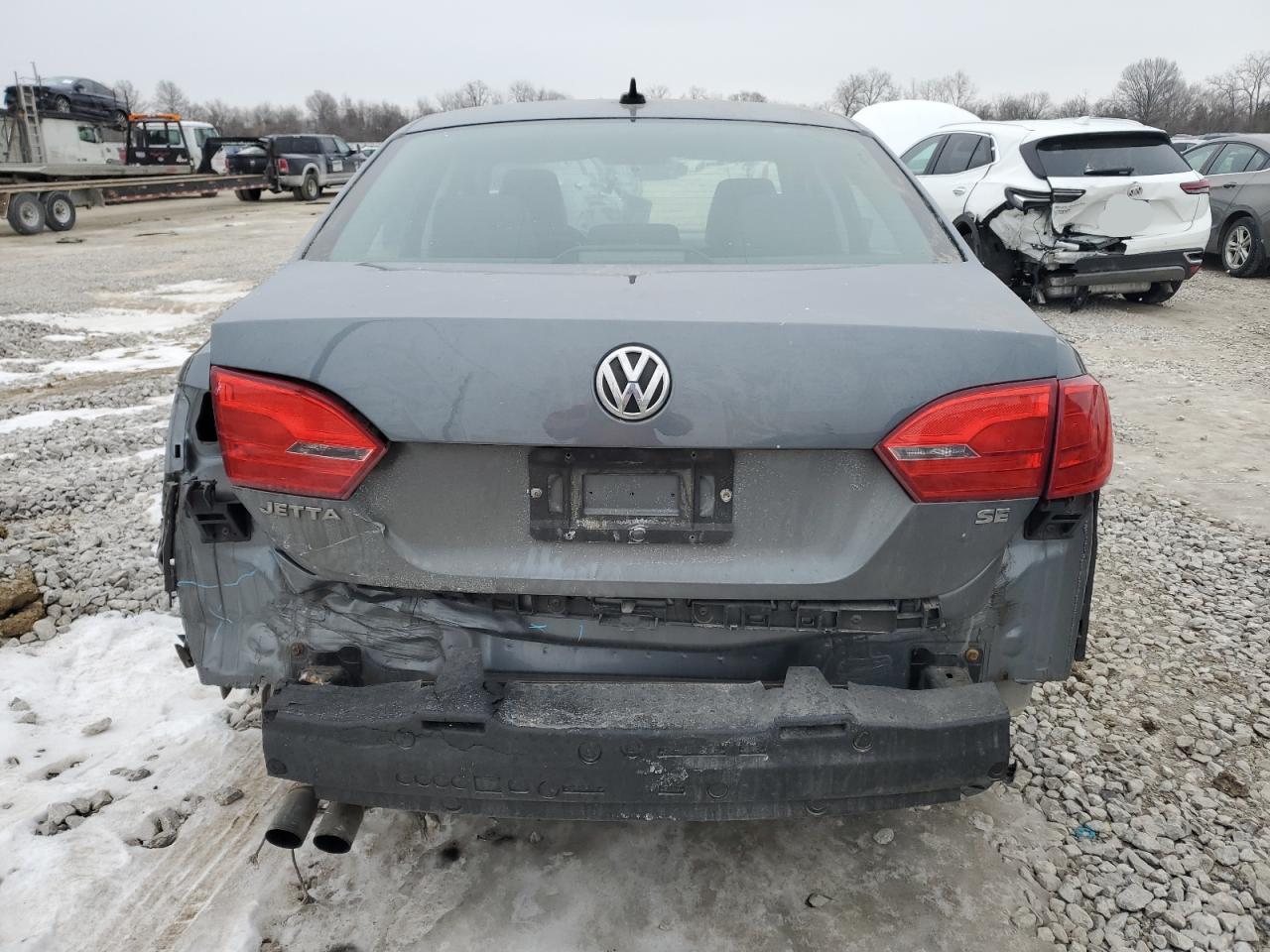 2014 Volkswagen Jetta - Image 6