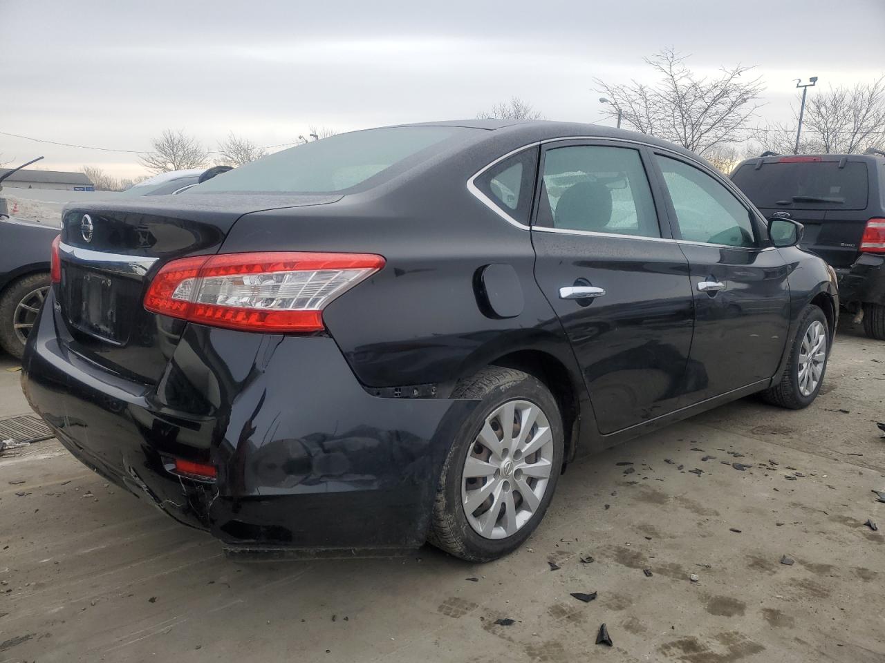 2015 Nissan Sentra - Image 3