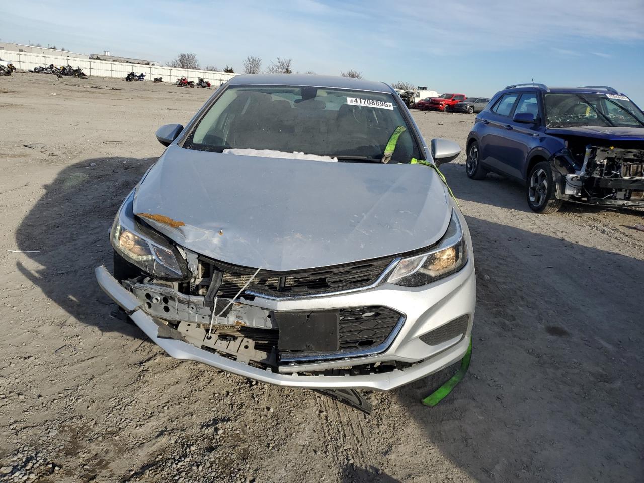 2017 Chevrolet Cruze - Image 5