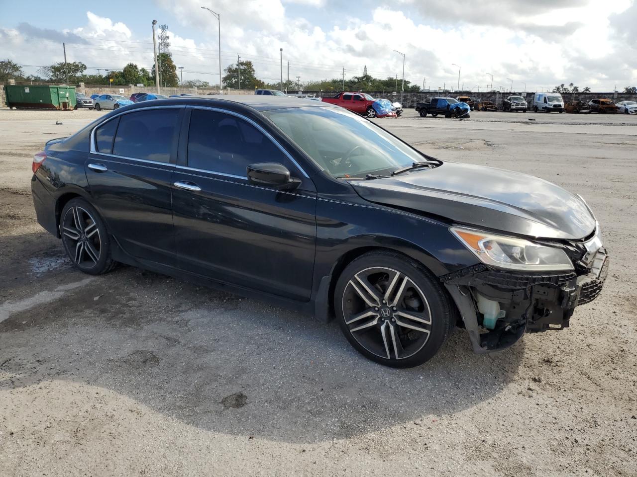 2017 Honda Accord - Image 4