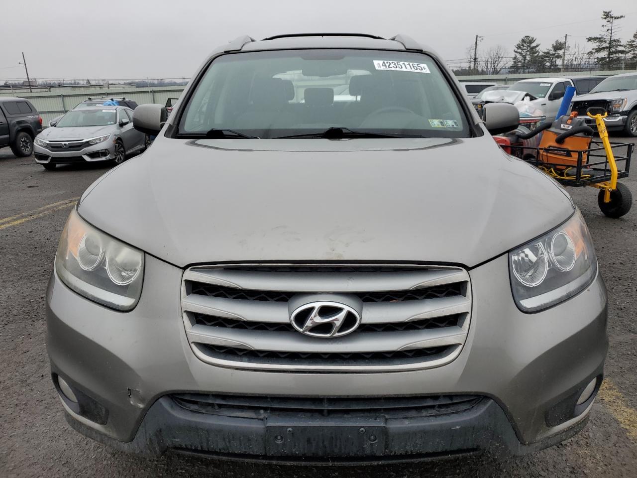 2012 Hyundai Santa Fe - Image 5