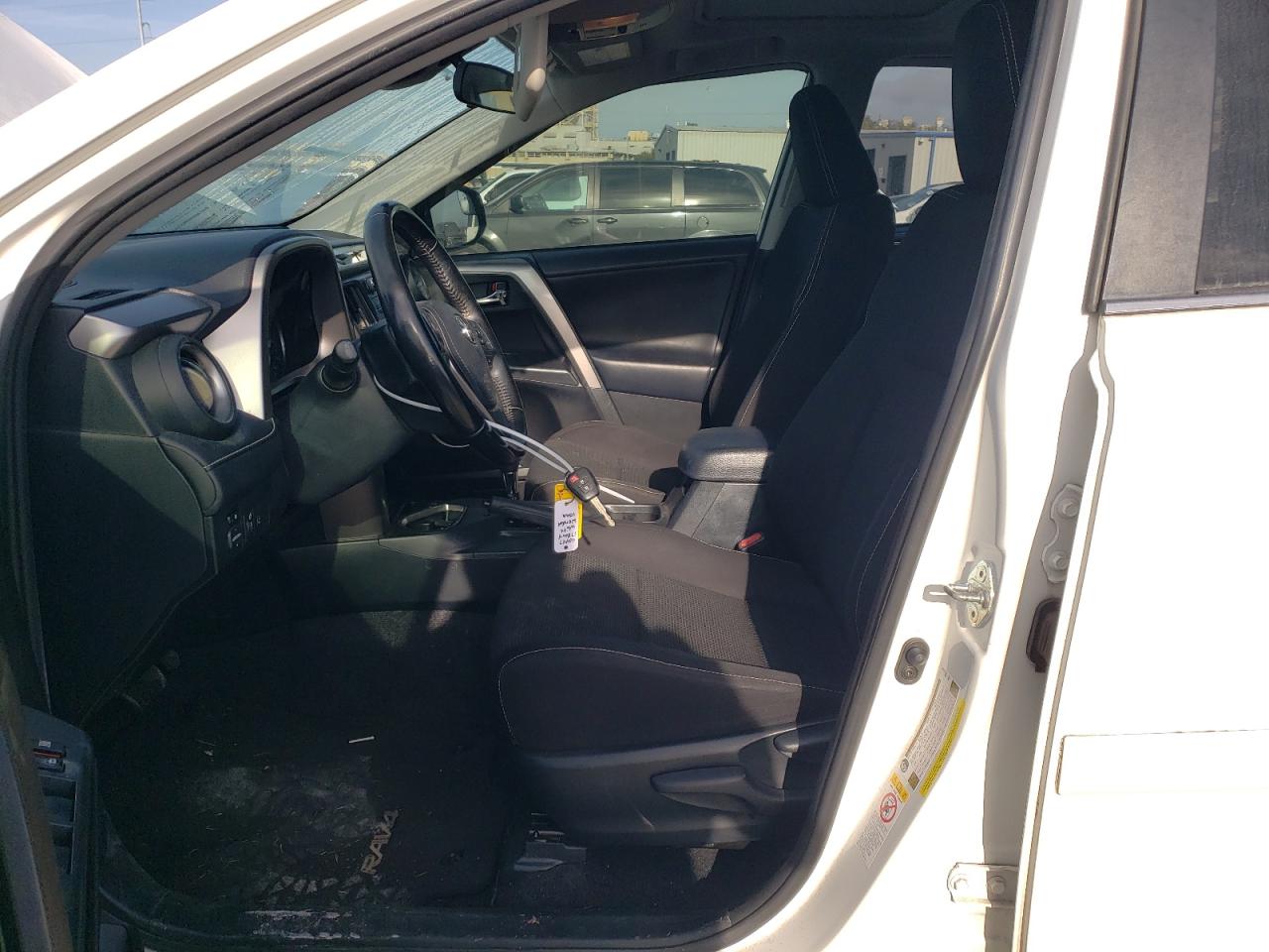 2017 Toyota RAV 4 - Image 7