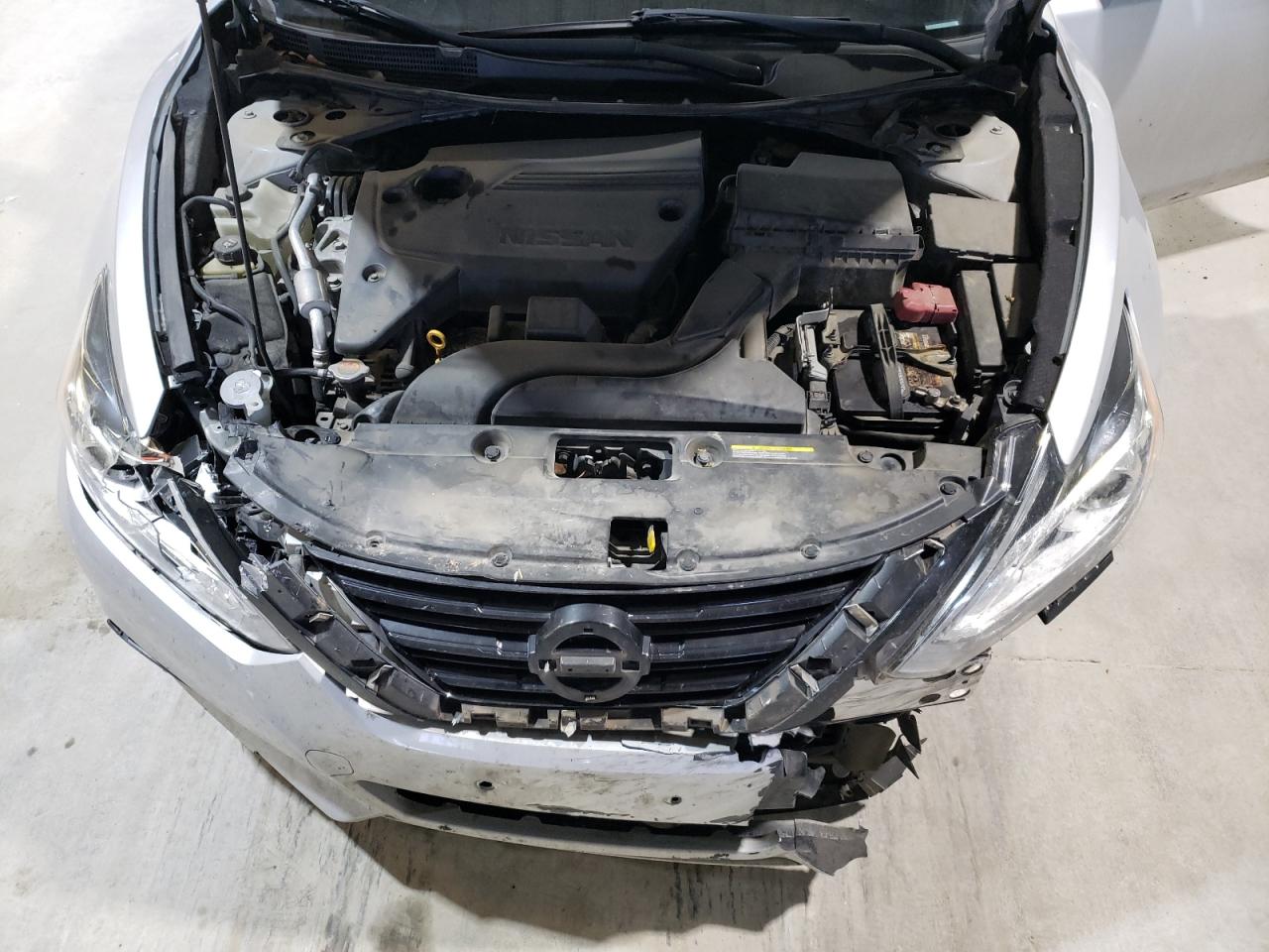 2017 Nissan Altima - Image 11