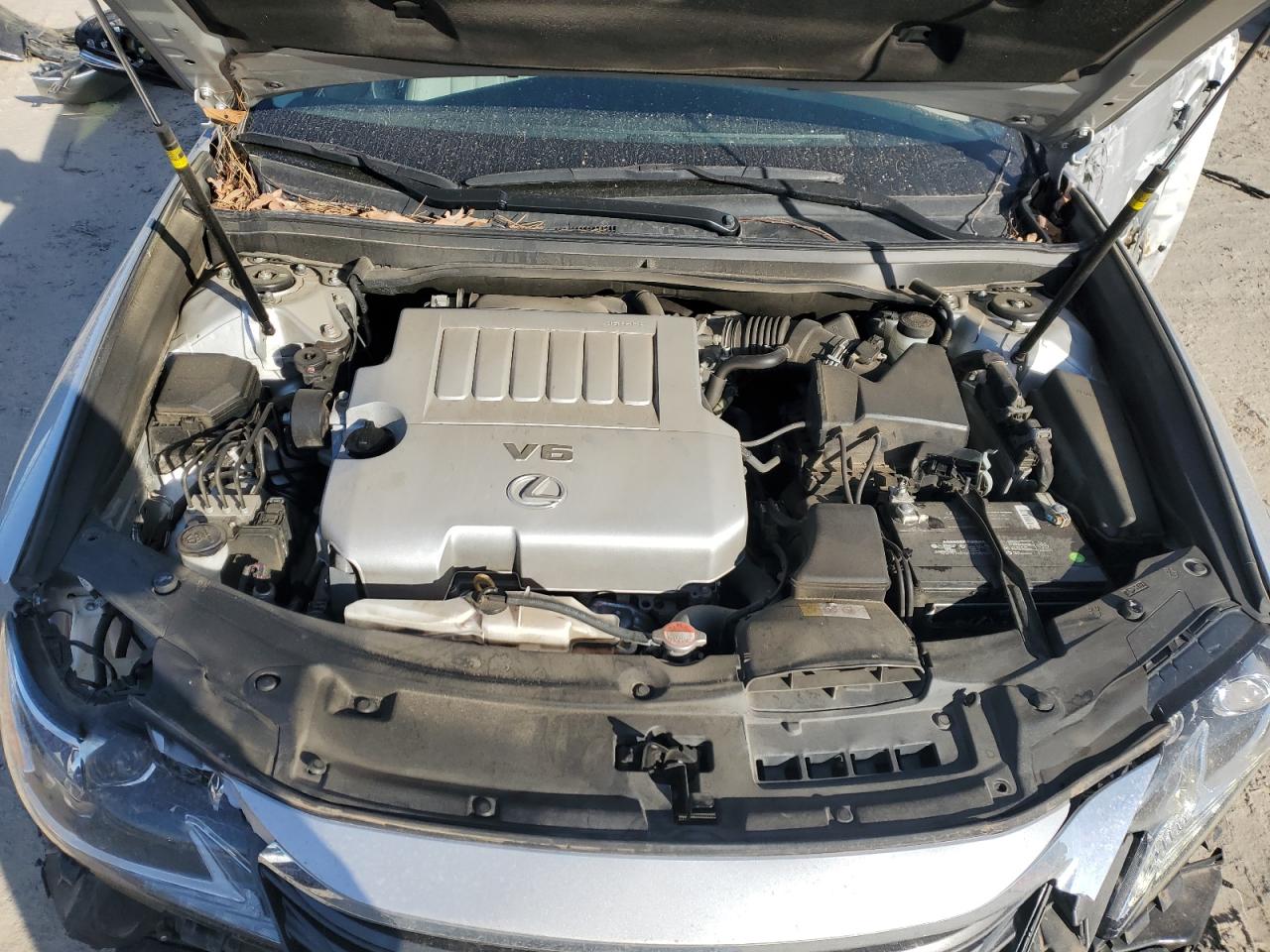 2016 Lexus ES - Image 11