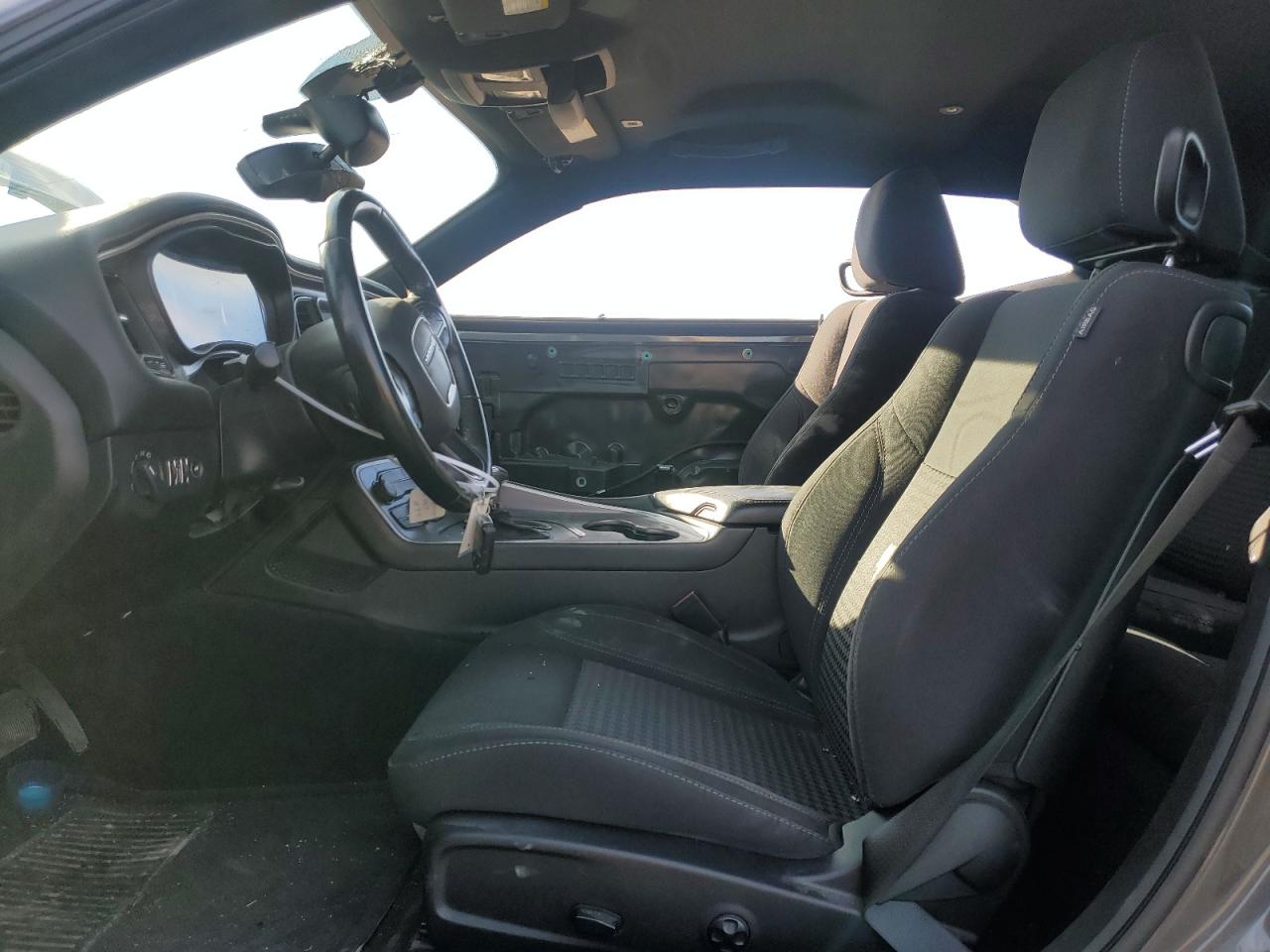 2019 Dodge Challenger - Image 7