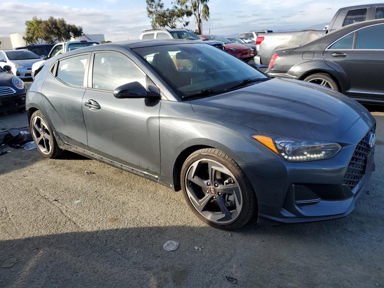 2019 Hyundai Veloster - Image 4