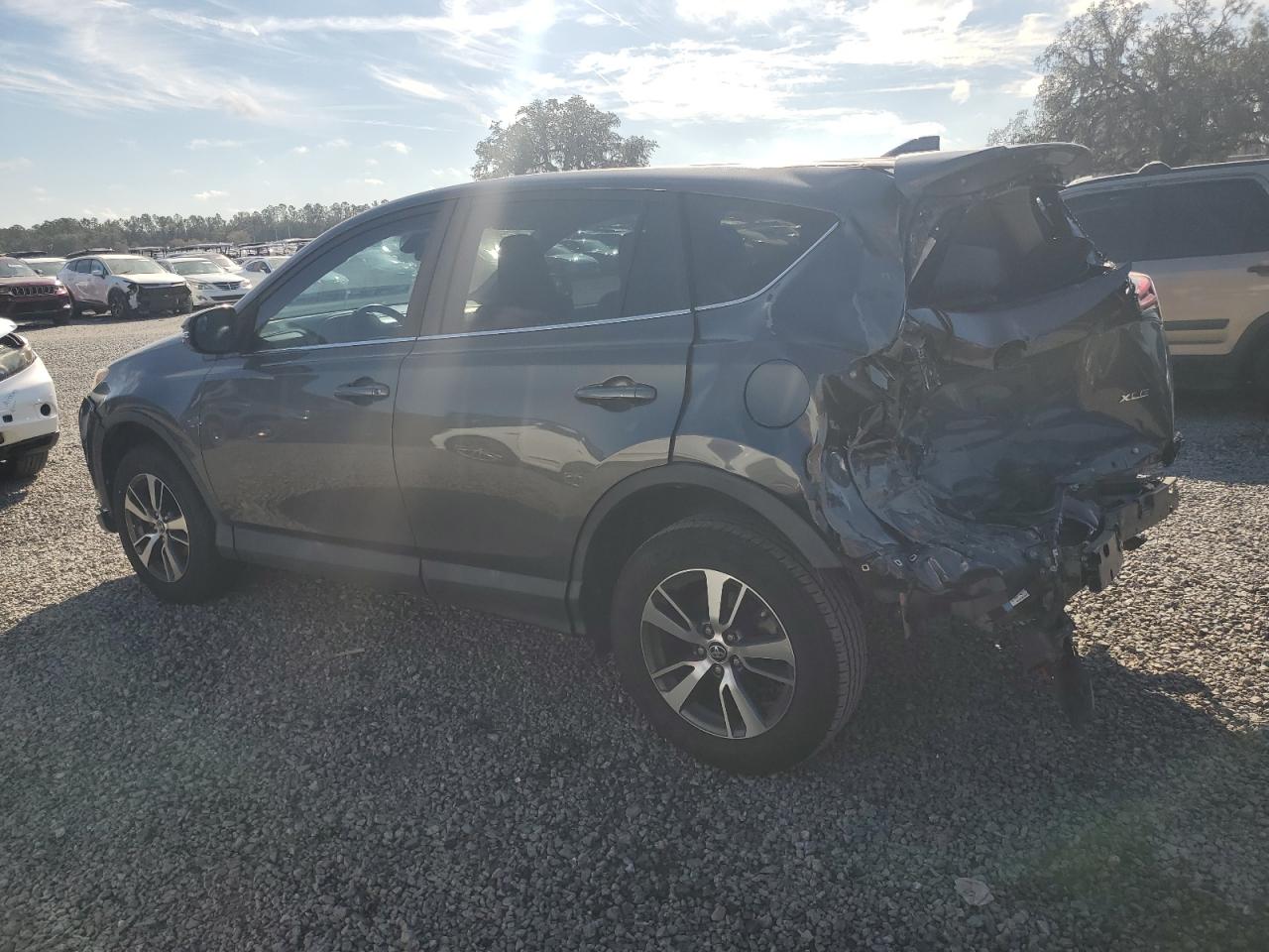 2018 Toyota RAV 4 - Image 2
