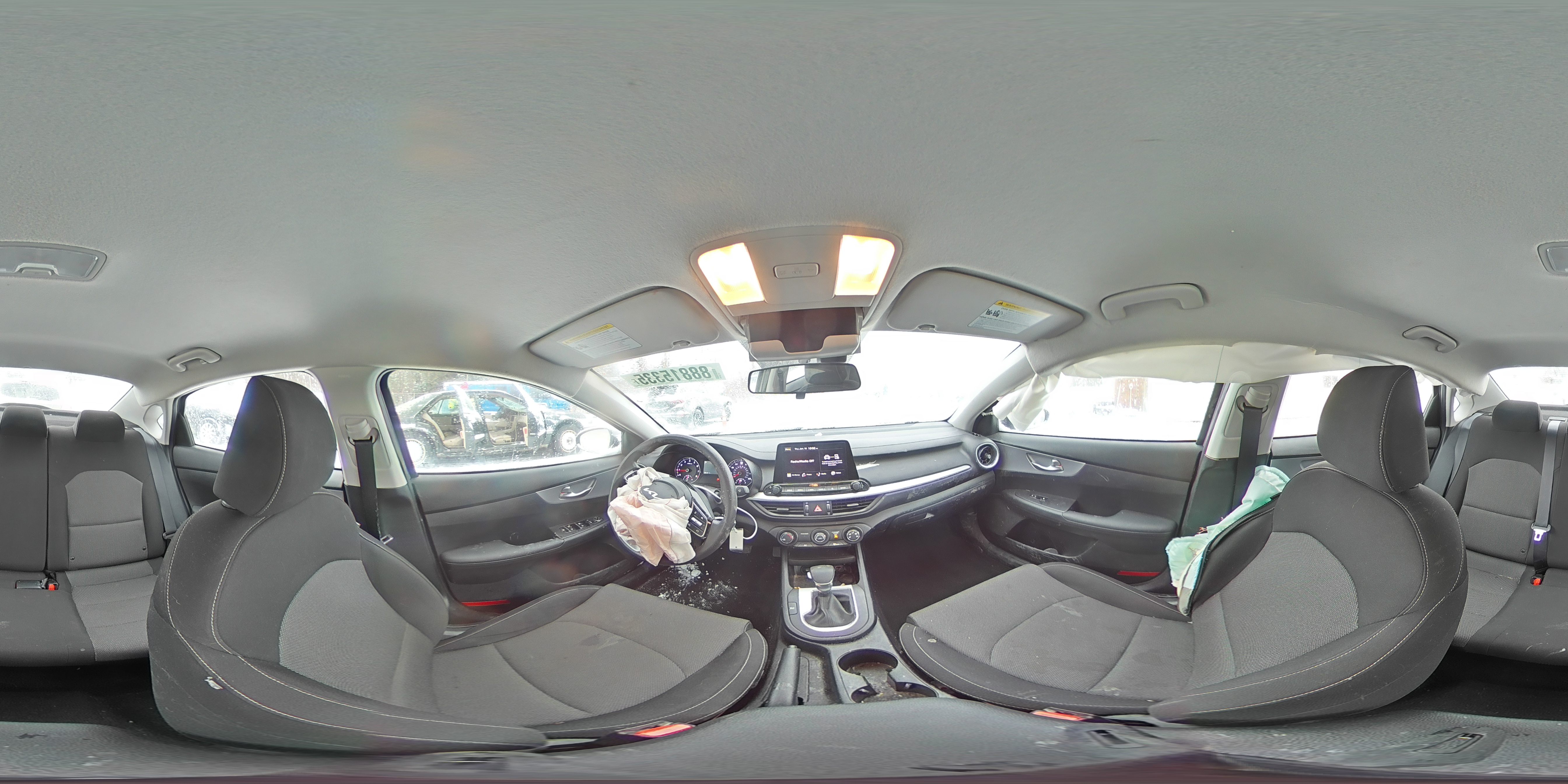 2024 Kia Forte - Image 12