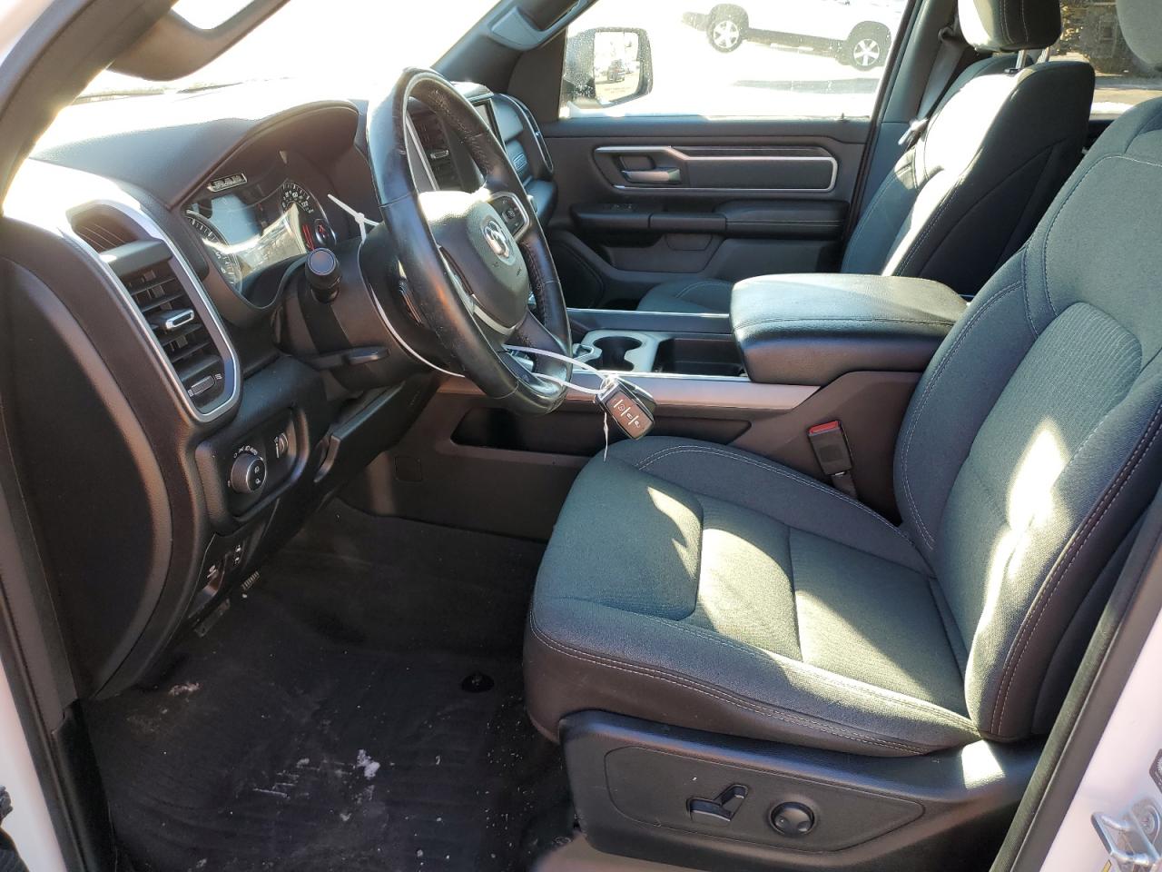 2022 RAM 1500 - Image 7