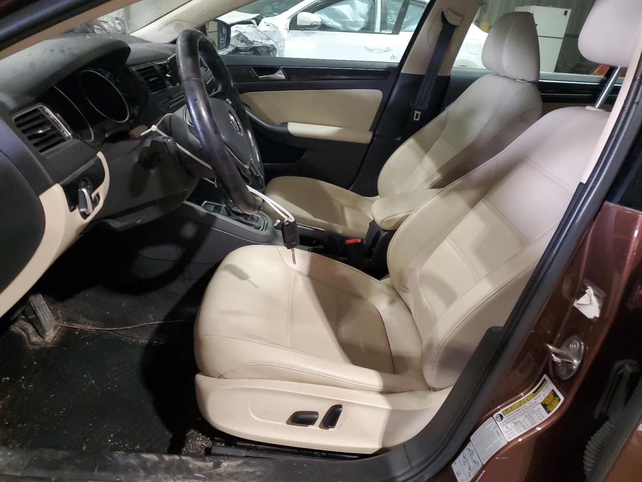 2017 Volkswagen Jetta - Image 7