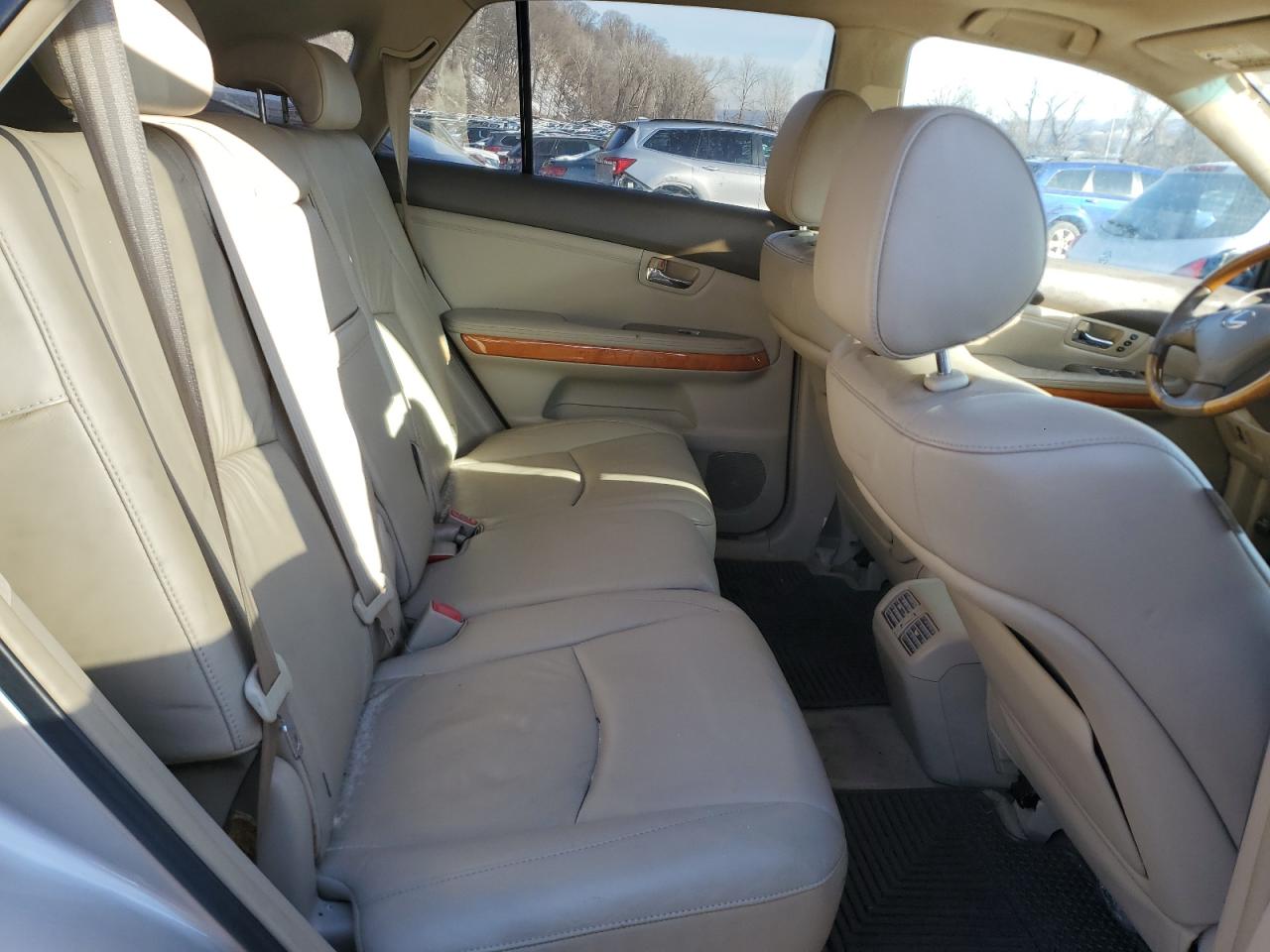 2004 Lexus RX - Image 11