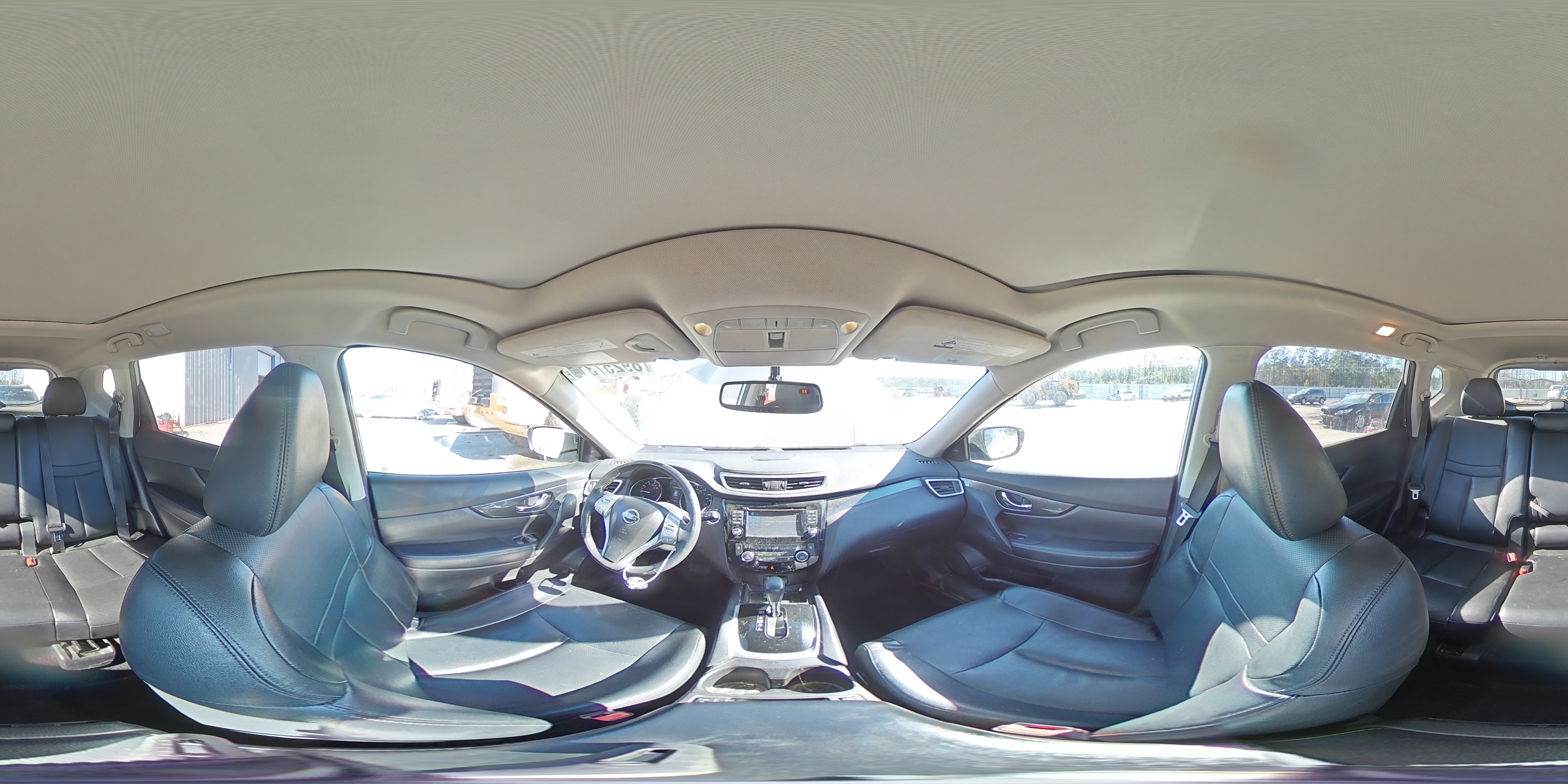 2015 Nissan Rogue - Image 16
