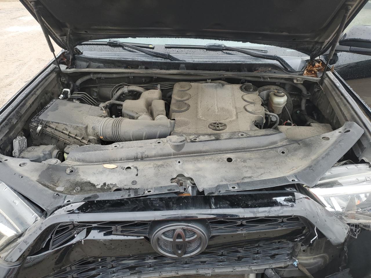 2018 Toyota 4Runner - Image 12