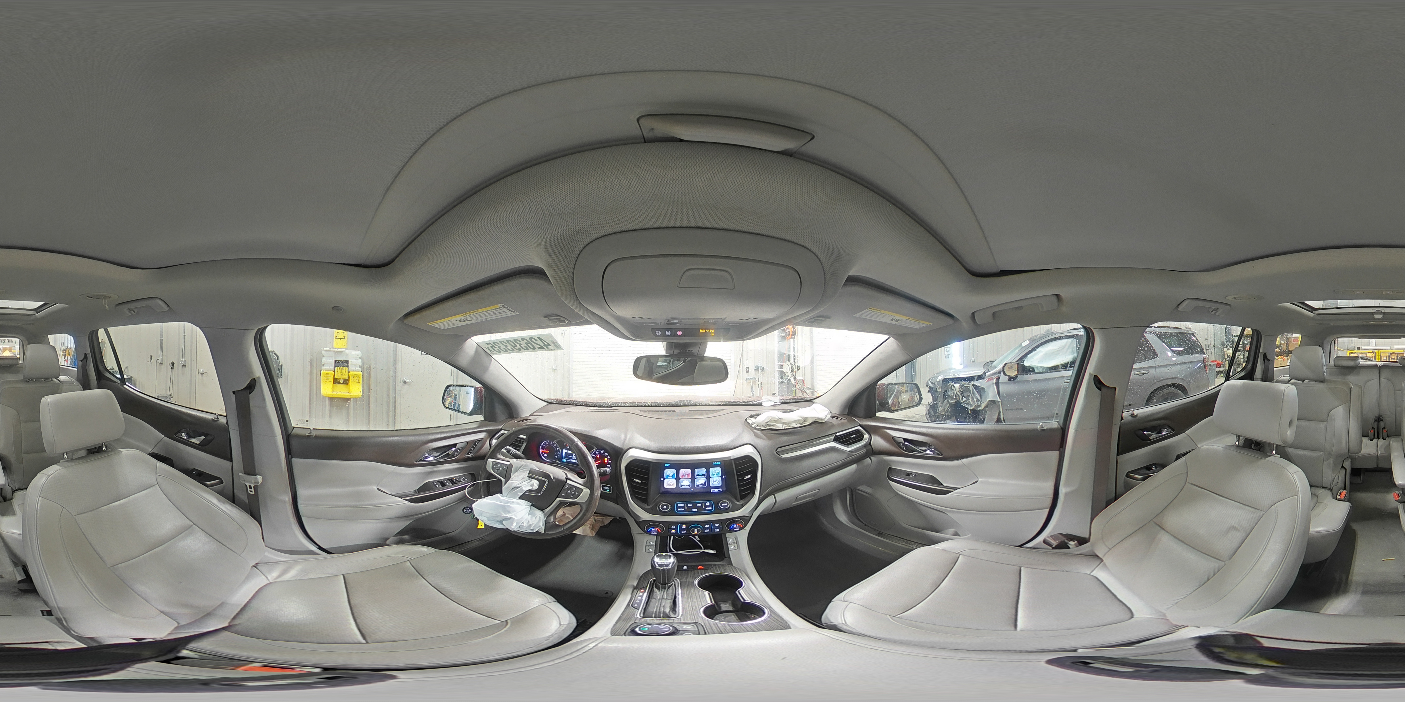 2018 GMC Acadia - Image 16