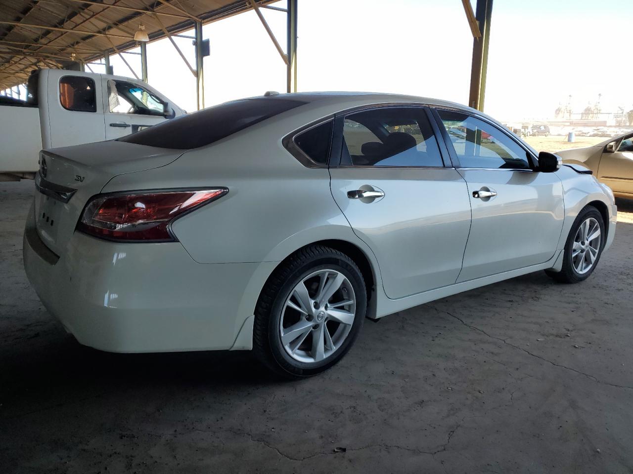 2015 Nissan Altima - Image 3