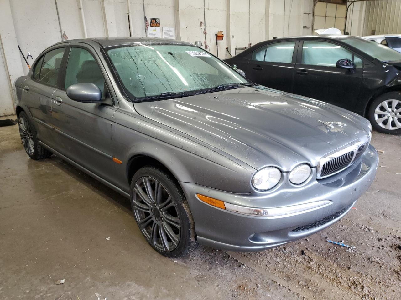 2004 Jaguar X-Type - Image 4