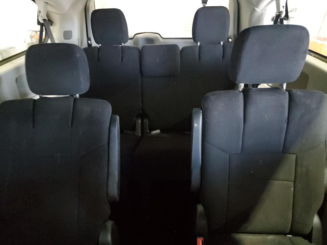 2012 Dodge Caravan - Image 10