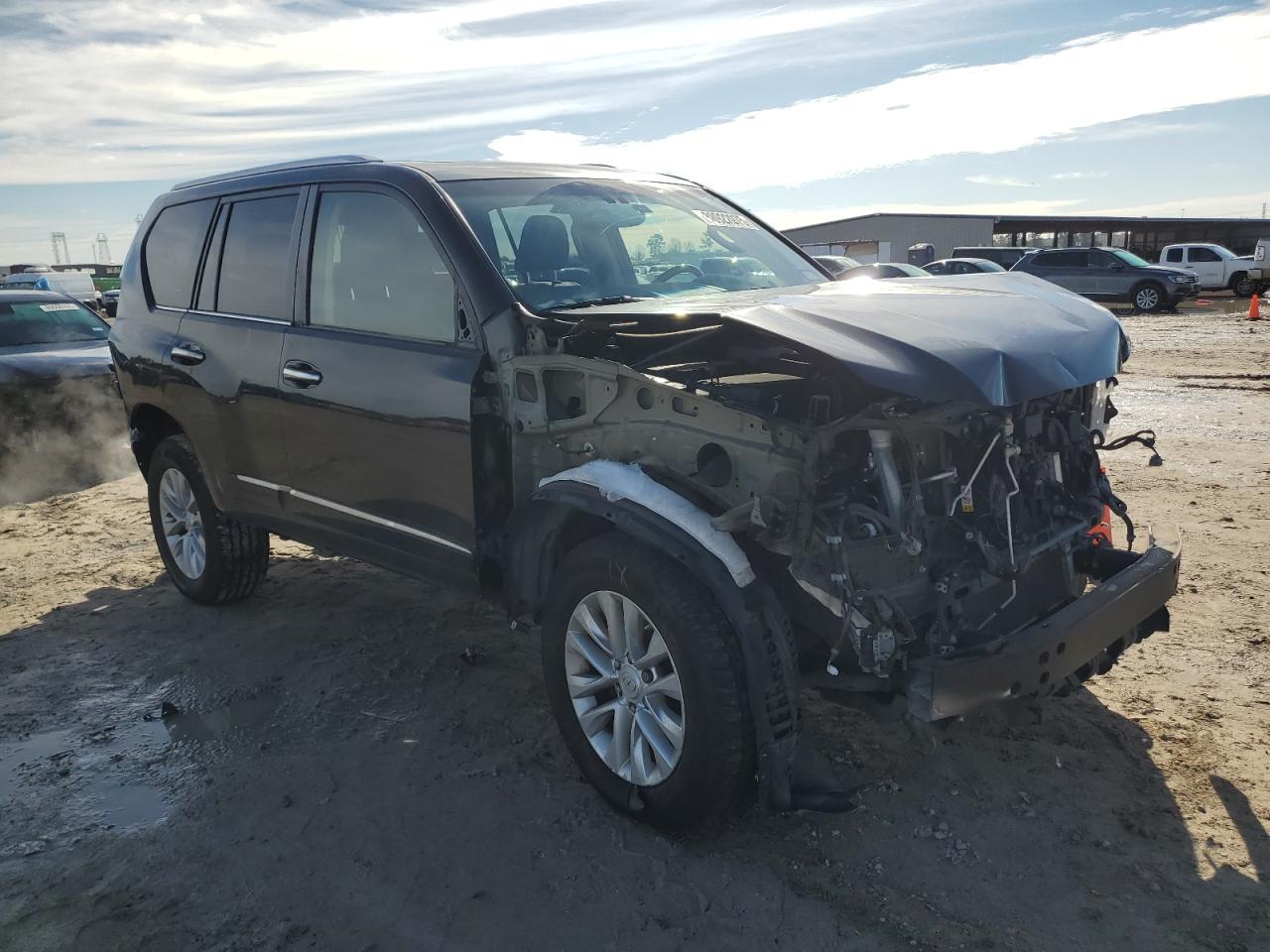2017 Lexus GX - Image 4