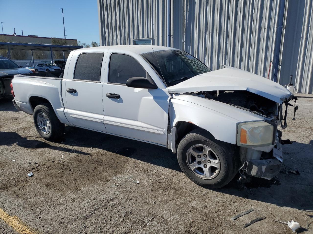 2006 Dodge Dakota - Image 4