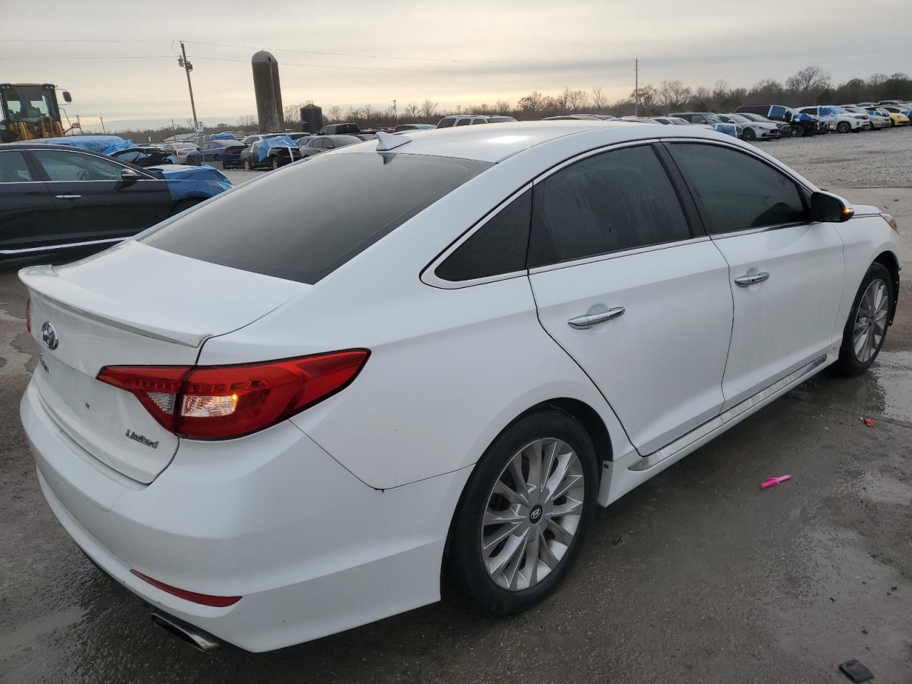 2015 Hyundai Sonata - Image 3