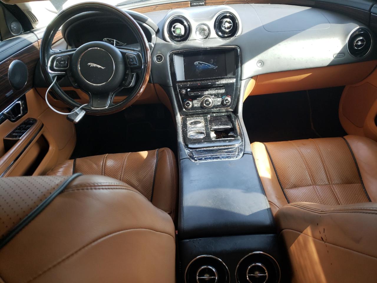 2015 Jaguar XJ - Image 8