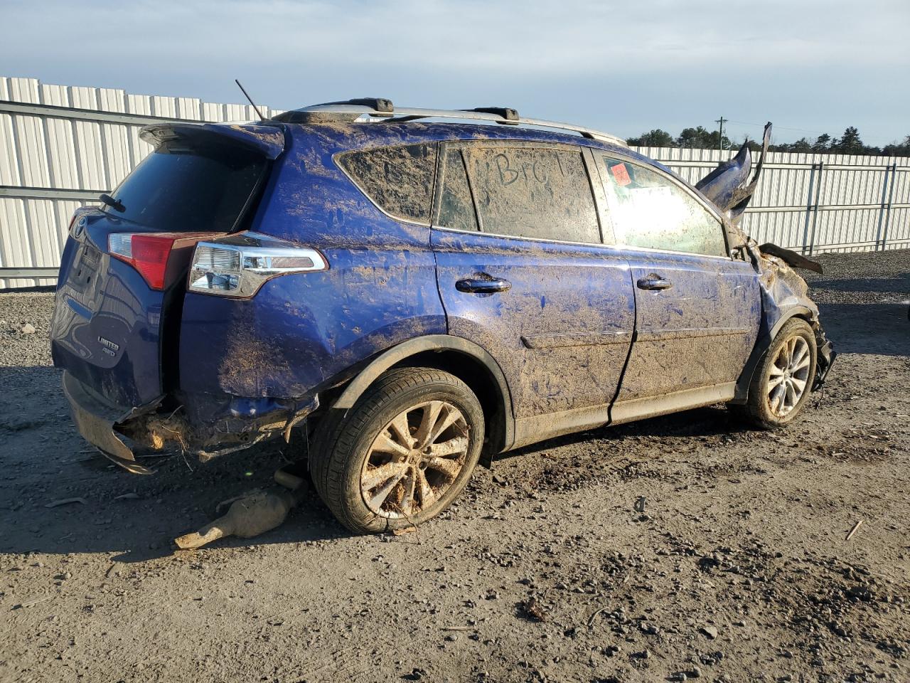 2015 Toyota RAV 4 - Image 3