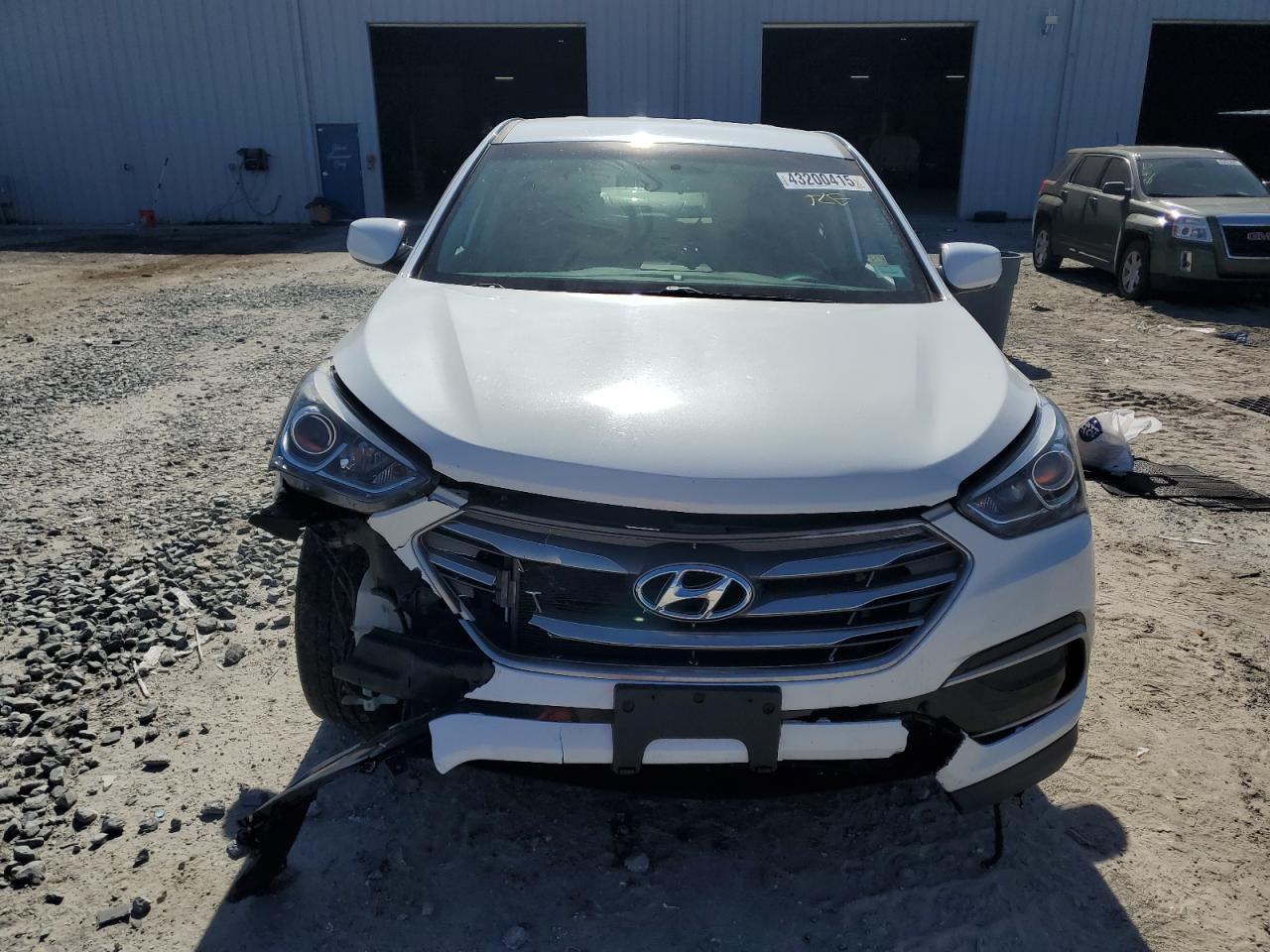 2017 Hyundai Santa Fe - Image 5