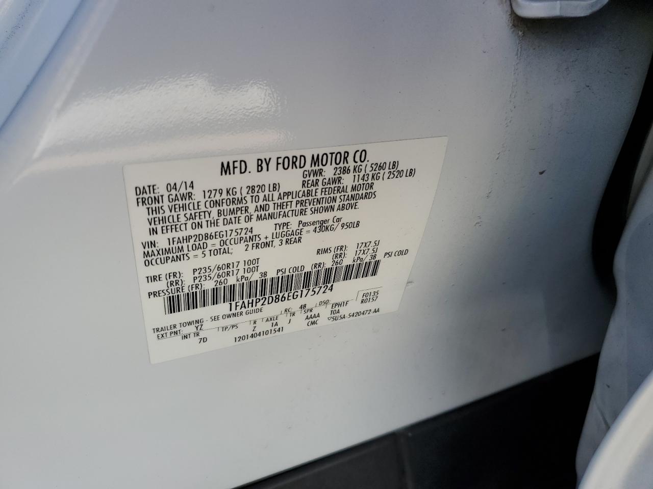 2014 Ford Taurus - Image 12