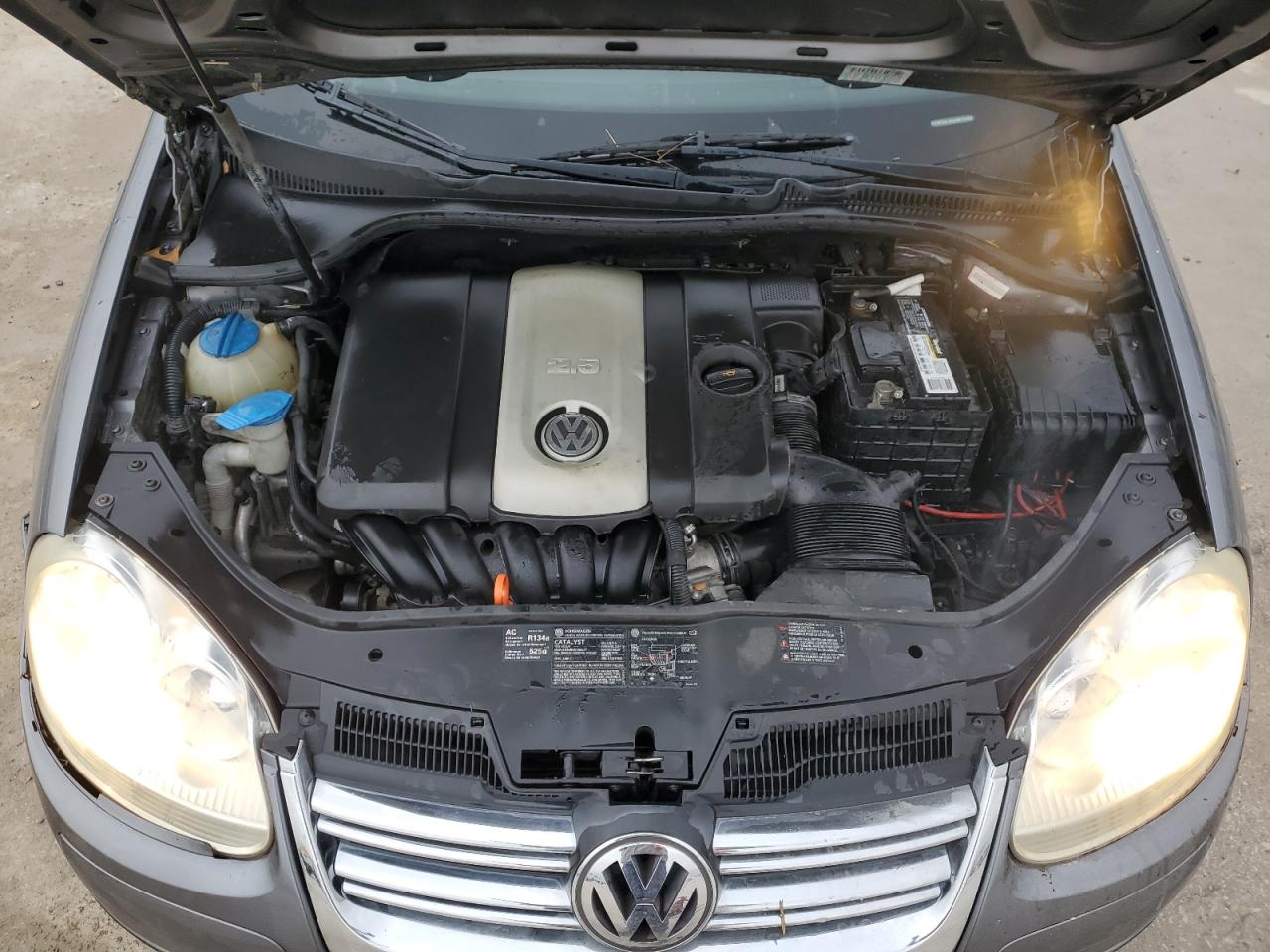 2006 Volkswagen Jetta - Image 11