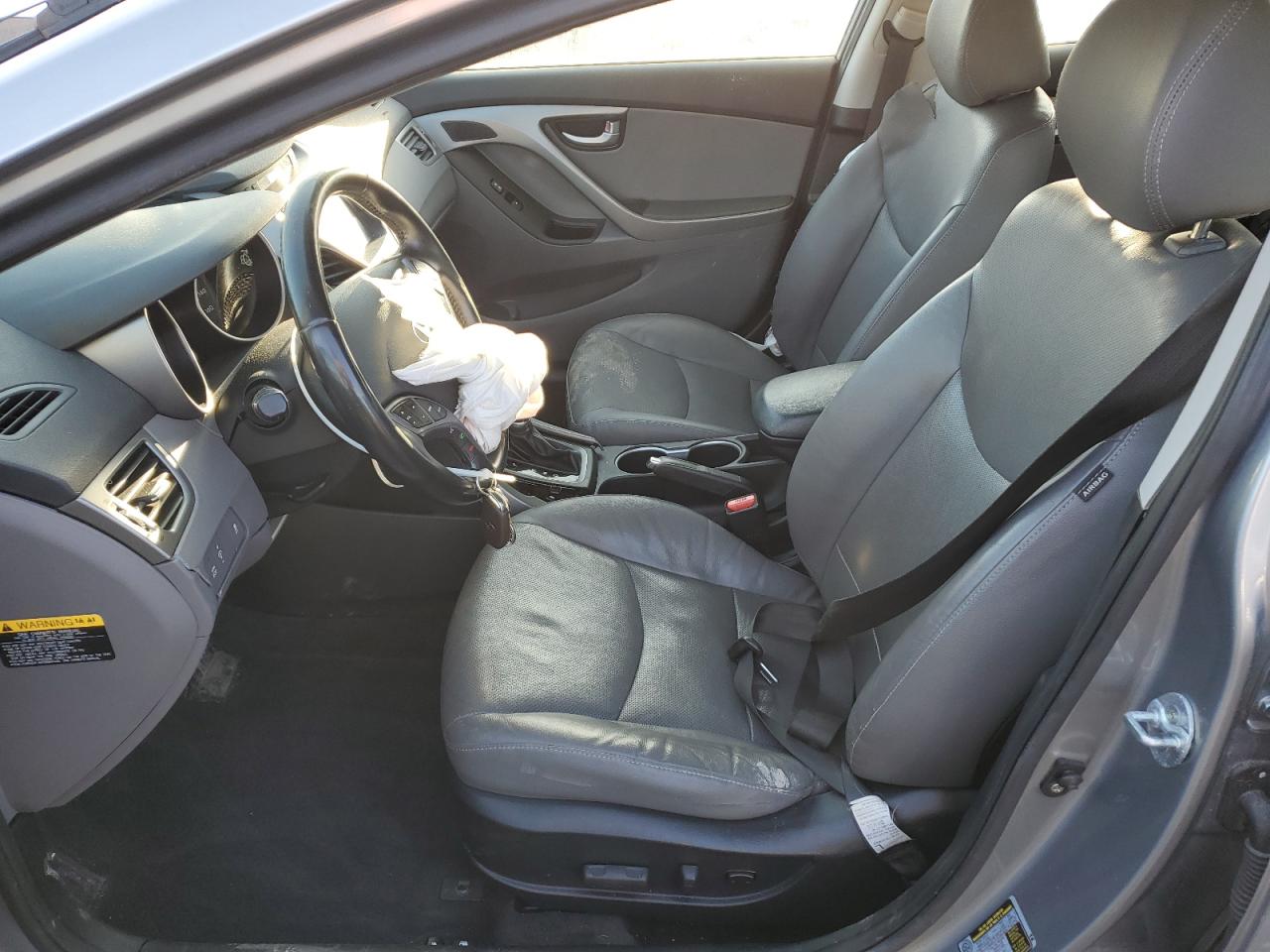 2015 Hyundai Elantra - Image 7