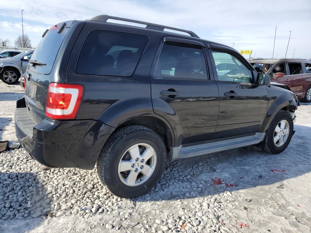 2010 Ford Escape - Image 3