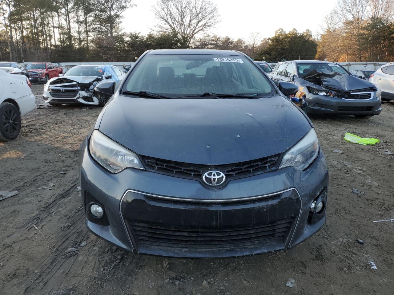 2015 Toyota Corolla - Image 5