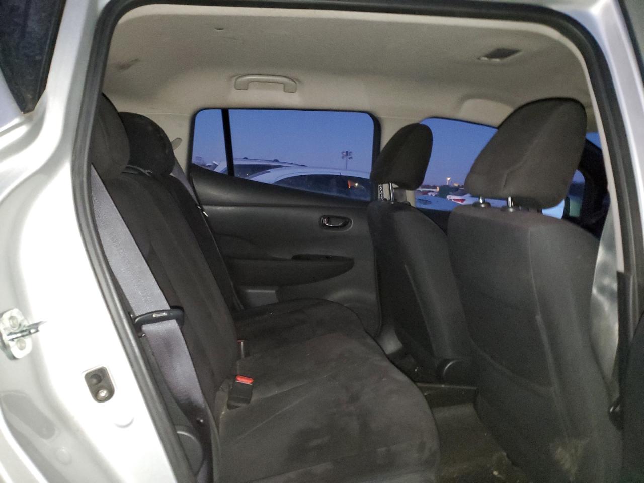 2013 Nissan Leaf - Image 11