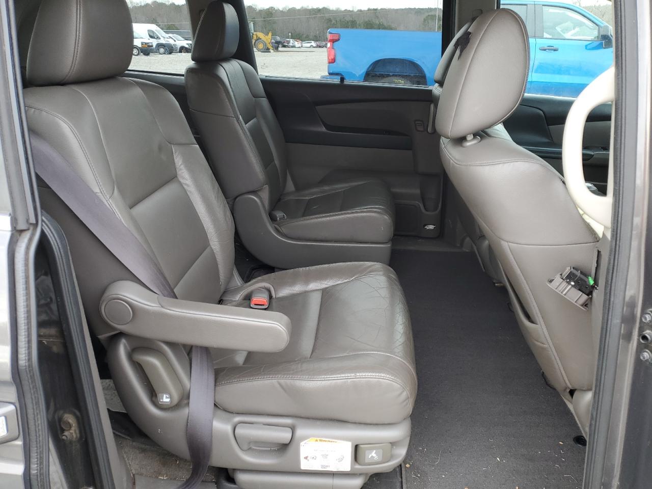 2012 Honda Odyssey - Image 12