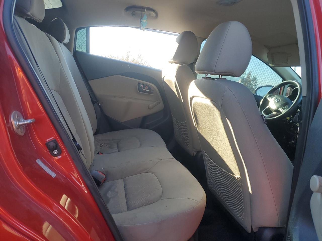 2014 Kia Rio - Image 10
