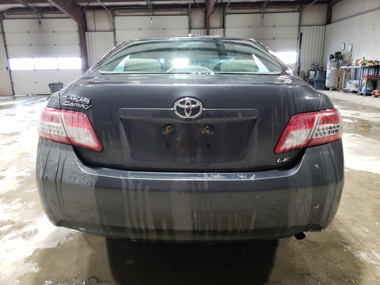 2011 Toyota Camry - Image 6