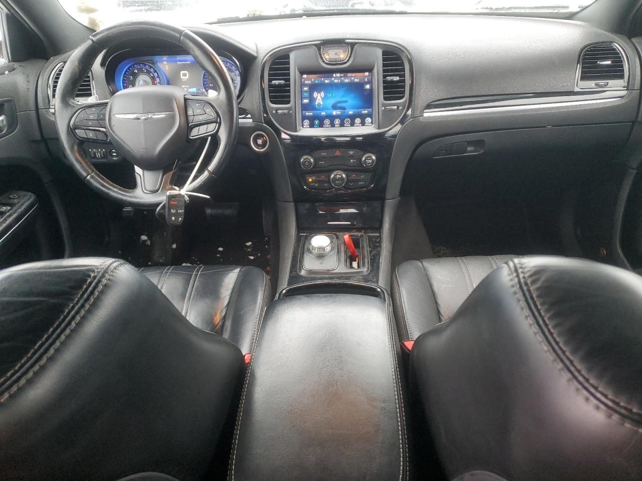 2017 Chrysler 300 - Image 8