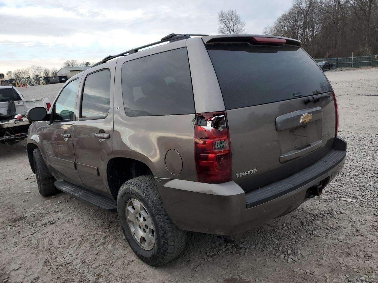 2011 Chevrolet Tahoe - Image 2