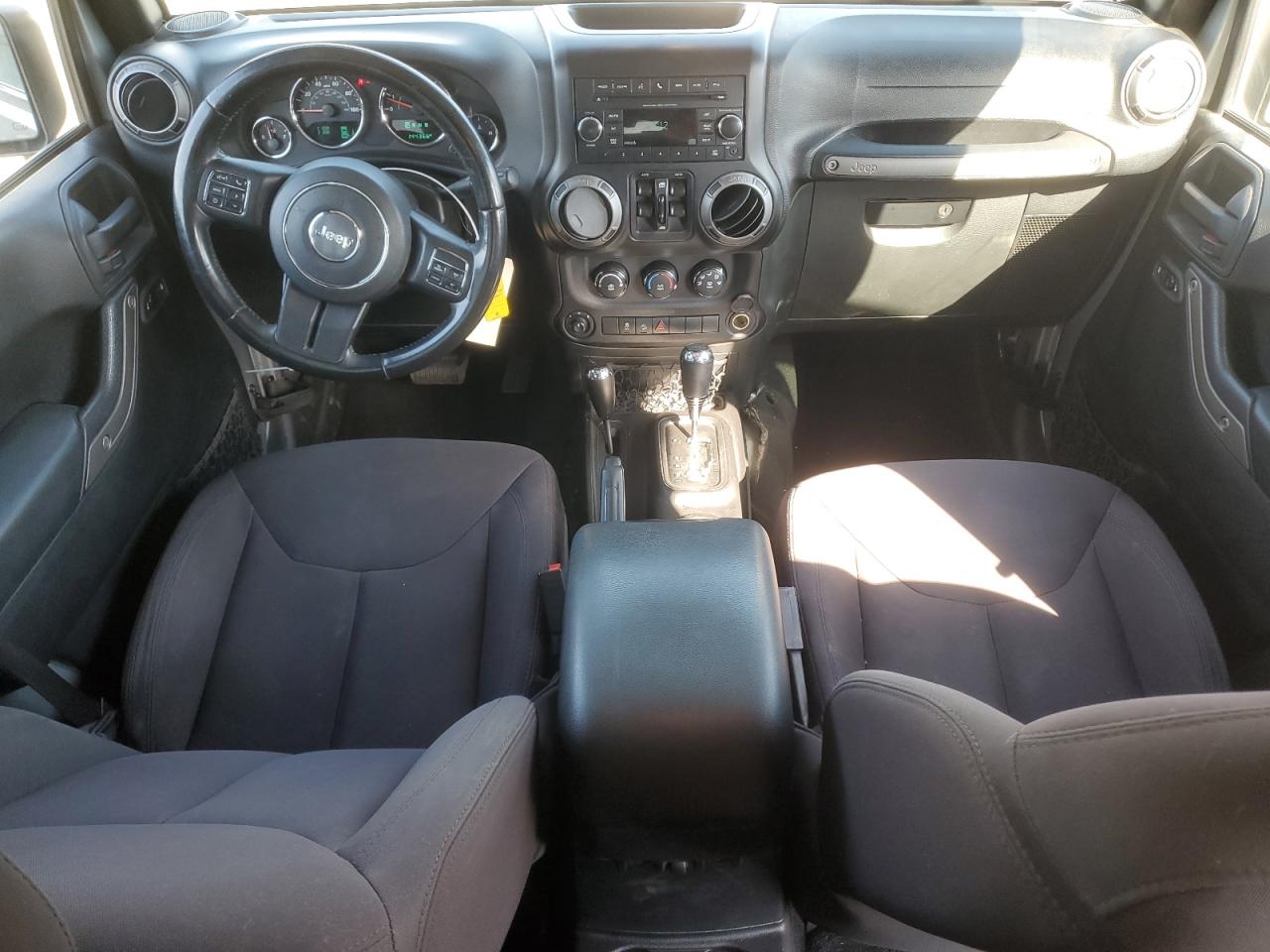 2015 Jeep Wrangler - Image 8