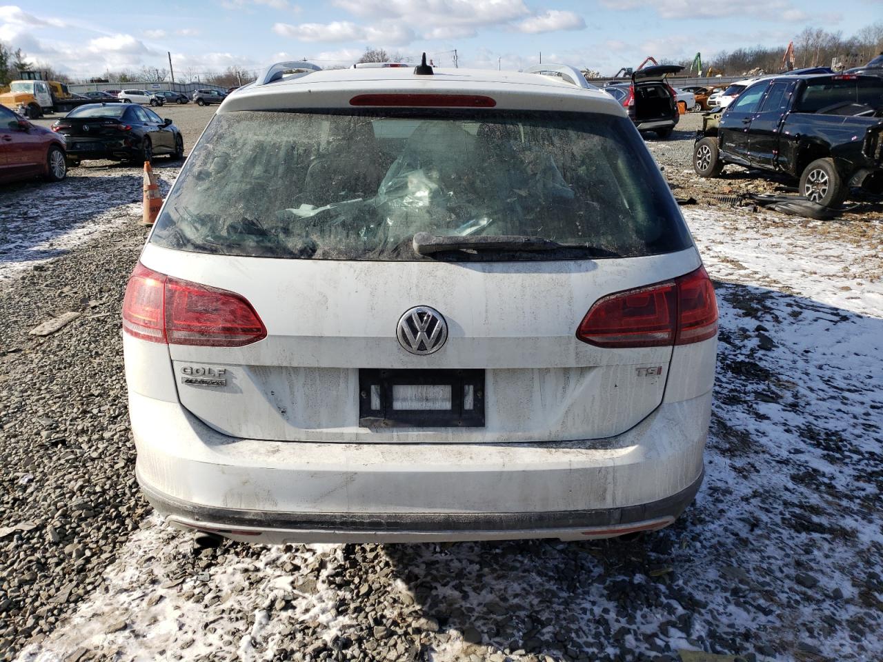 2017 Volkswagen Golf - Image 6
