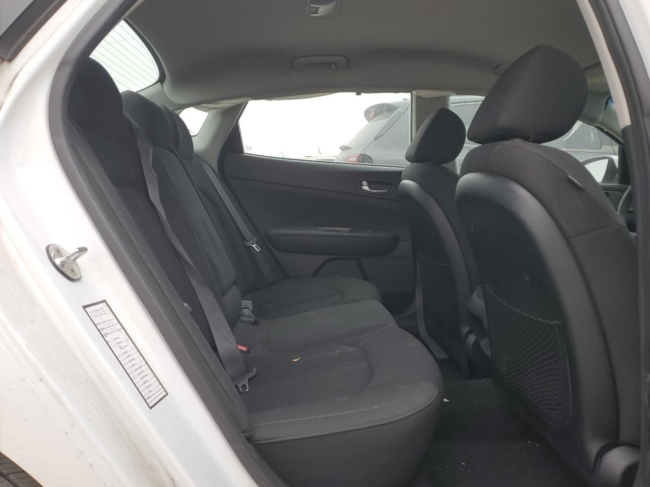 2019 Kia Optima - Image 10