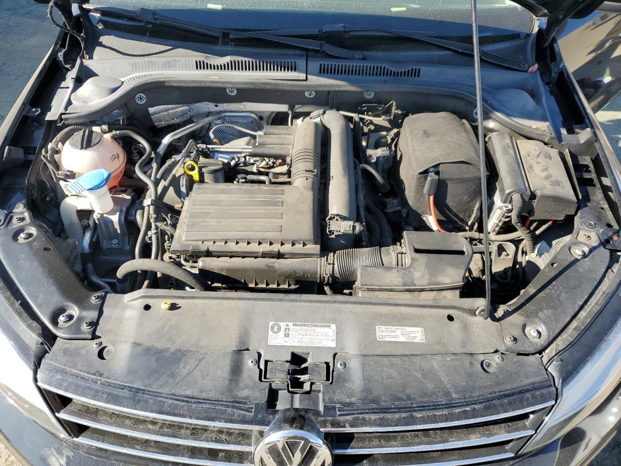 2017 Volkswagen Jetta - Image 11